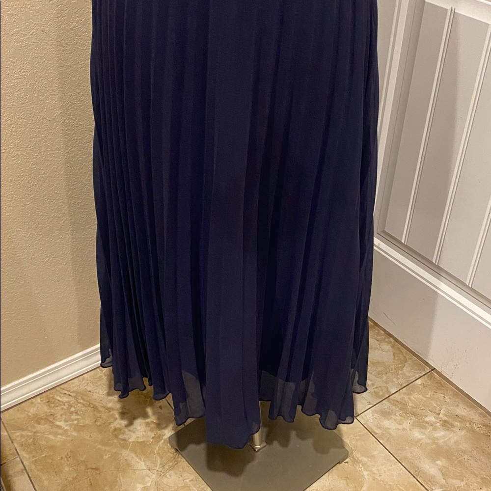 ASOS Design Pleated Bodice Midi Dress - Picture 3 of 9